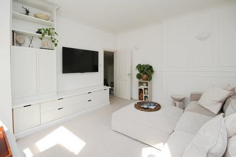 2 bedroom apartment for sale, Burnaby Road, ALUM CHINE, BH4