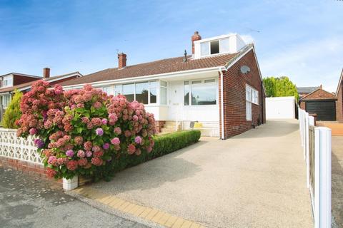 3 bedroom bungalow for sale, Acacia Close, West Yorkshire WF10