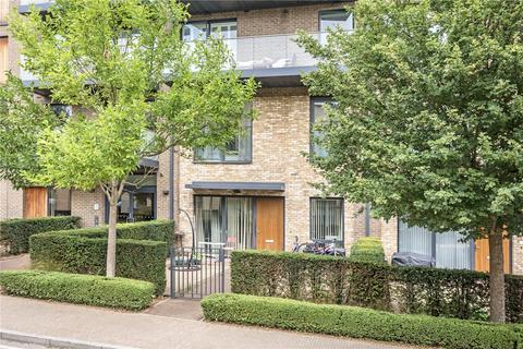 3 bedroom apartment to rent, Handley Drive, London, SE3