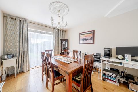 9 Walton Way, Mitcham, CR4 1HQ