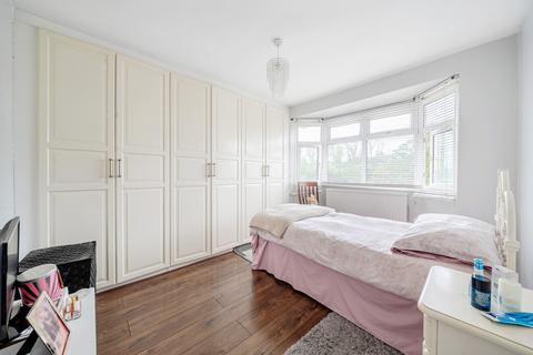 9 Walton Way, Mitcham, CR4 1HQ