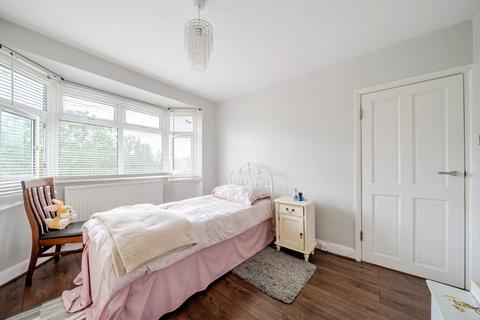 9 Walton Way, Mitcham, CR4 1HQ