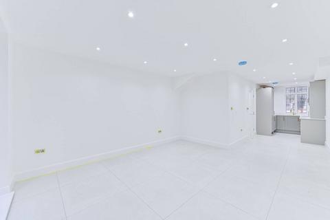undefined, 3 Kingswood Way, South Croydon CR2