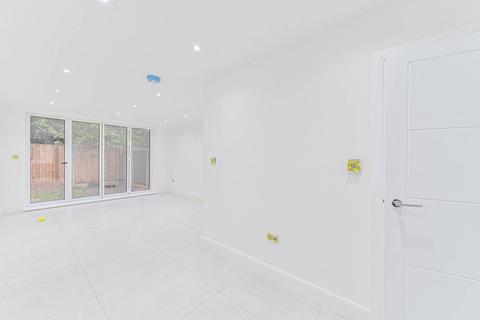 undefined, 3 Kingswood Way, South Croydon CR2