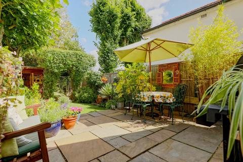 undefined, High Street, Buntingford, SG9