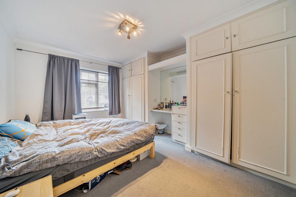 1331196-10-688b6f...