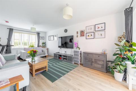 4 bedroom detached house for sale, Peregrine Way, Abbey Heights, NE15