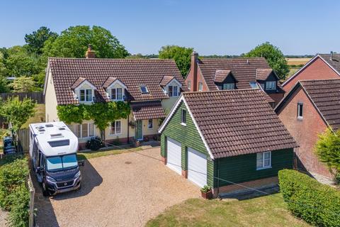 4 bedroom detached house for sale, Church Road, Stowmarket IP14