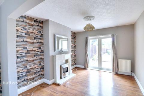 3 bedroom semi-detached house to rent, Ford Green Road, Stoke-on-trent