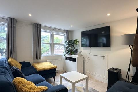 1 bedroom apartment to rent, Ashley Cross, Poole