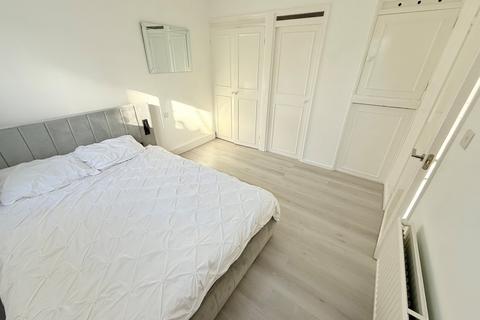 1 bedroom apartment to rent, Kimbel House, Holloway