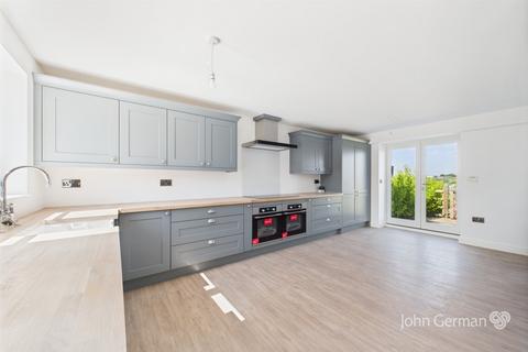 undefined, Needwood, Burton-on-Trent