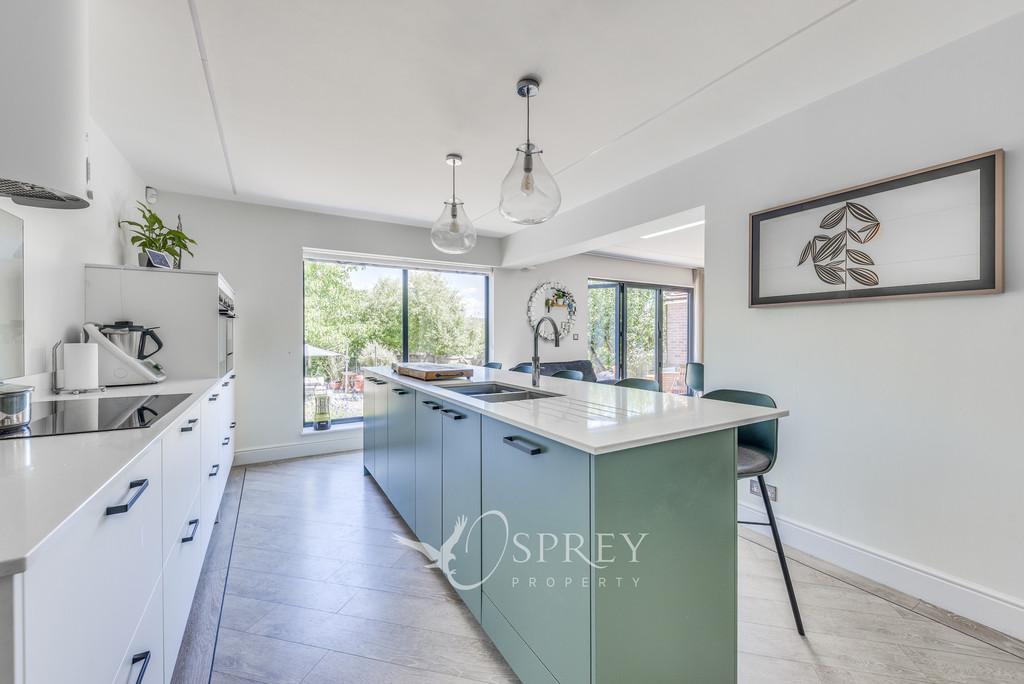 Open-plan Kitchen/Living/Dining Area
