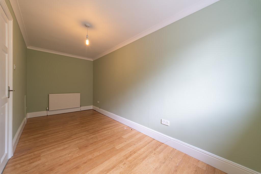 49 Manor Crescent-12