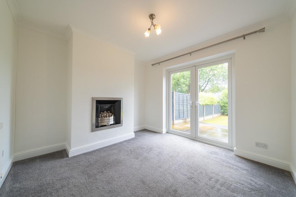 49 Manor Crescent-4