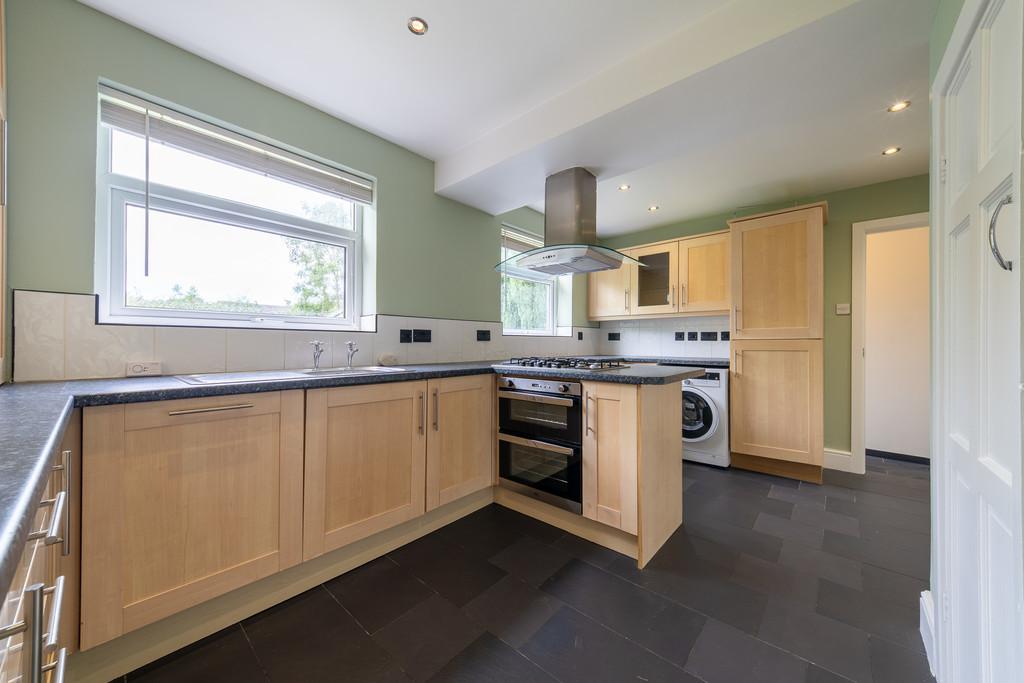 49 Manor Crescent-7