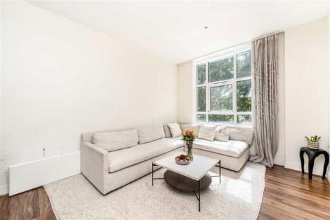 3 bedroom flat for sale, Bromyard Avenue, London W3
