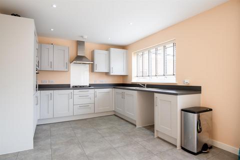 4 bedroom detached house to rent, Astwell Road, Wellingborough