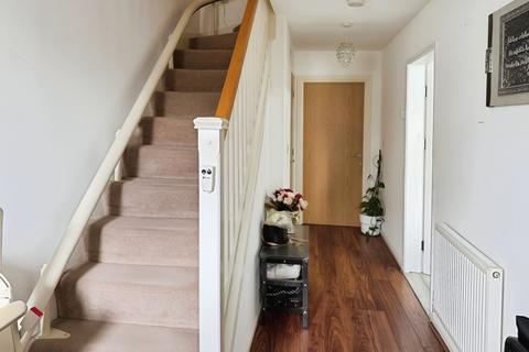 15 Flint Hill Way, Oldham, OL8 1QU