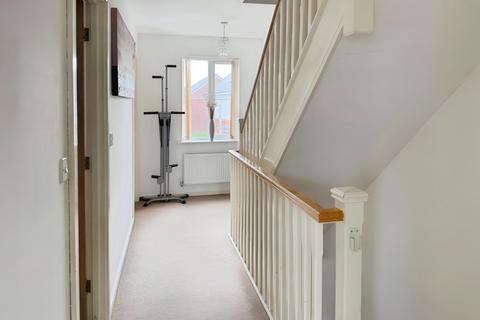 15 Flint Hill Way, Oldham, OL8 1QU