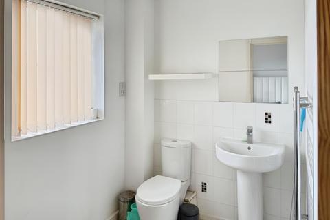 15 Flint Hill Way, Oldham, OL8 1QU