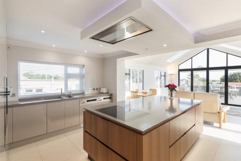 3 bedroom bungalow for sale, Rue De La Cache, St. Andrew's, Guernsey