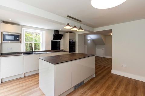4 bedroom apartment to rent, Merchiston Park, Midlothian EH10