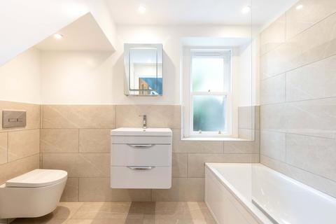 4 bedroom apartment to rent, Merchiston Park, Midlothian EH10