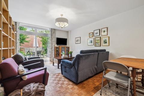 7 Brett House Close, London, SW15 3JD