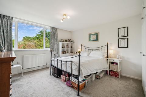 7 Brett House Close, London, SW15 3JD
