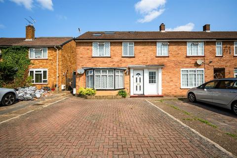 undefined, Kings Drive, Edgware HA8