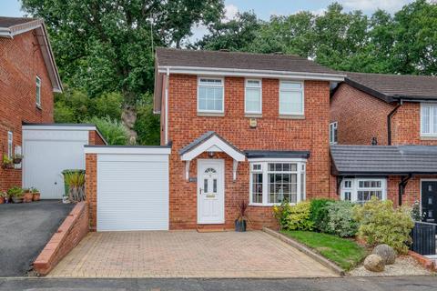 6 Alton Close, Redditch, B97 5XH