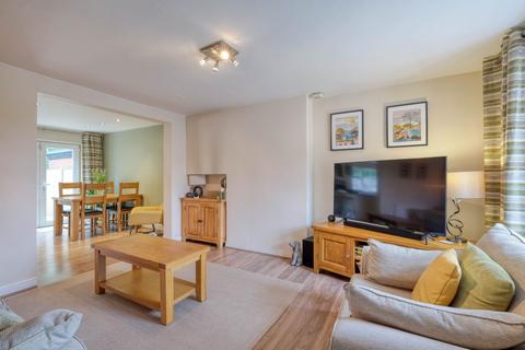 6 Alton Close, Redditch, B97 5XH