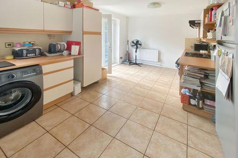 3 bedroom semi-detached house for sale, Singleton Road, Ashford TN23