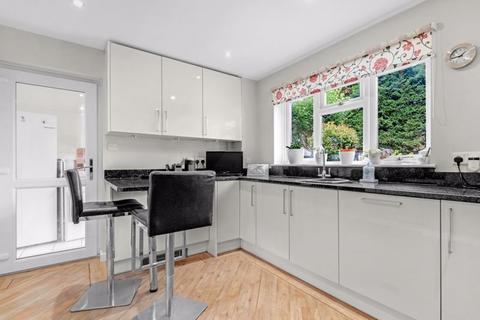 30 Augustine Grove, Sutton Coldfield, B74 4XX