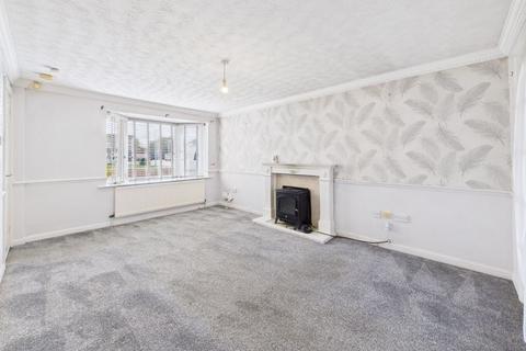 4 bedroom detached house for sale, Sycamore Close, Maplewood Avenue