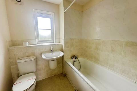 35 Vanguard Close, Bury, BL8 1NF