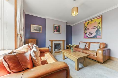 2 bedroom terraced house for sale, Harper Terrace, Yeadon, LS19