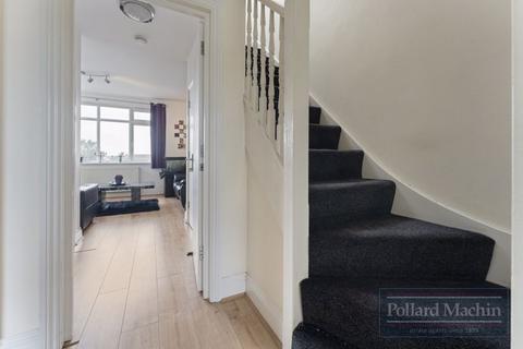 undefined, Sanderstead Parade, Sanderstead