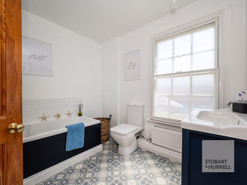 Bath & Shower Room
