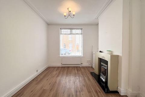 2 bedroom terraced house to rent, Stapleton Street, Salford
