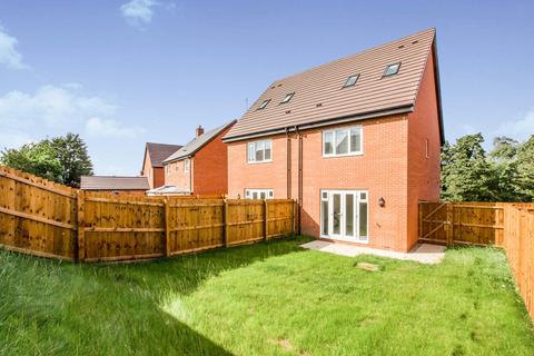 3 bedroom semi-detached house to rent, Cherry Tree Park Development