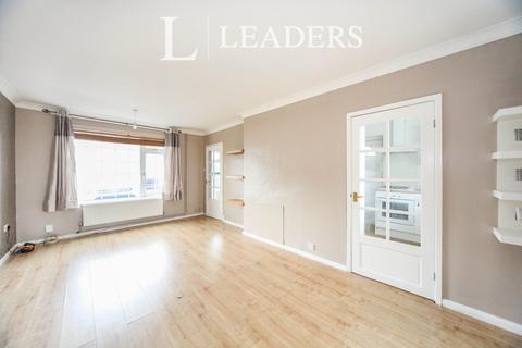 2 bedroom terraced house to rent, Poynters Road - LU4 0TN