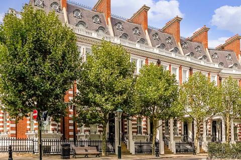 2 bedroom flat to rent, Observatory Gardens, Kensington, London