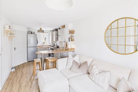 undefined, Bownder Hynshorn, Truro - Modern mid-terrace home