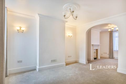 Maisonette to rent, Stanley Road, Poole, BH15