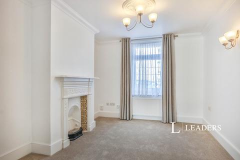 Maisonette to rent, Stanley Road, Poole, BH15