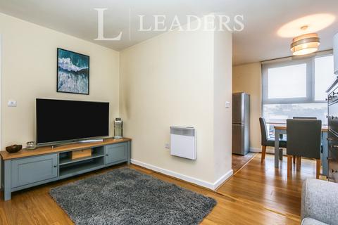 2 bedroom apartment to rent, Avenel Way, Poole, BH15