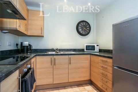 2 bedroom apartment to rent, Avenel Way, Poole, BH15