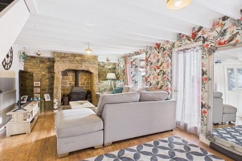 undefined, Canonstown, Hayle - Spacious cottage